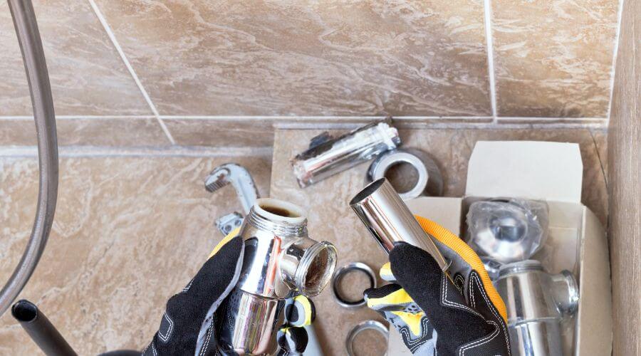 Professional gutter cleaning in Blackburn, MO